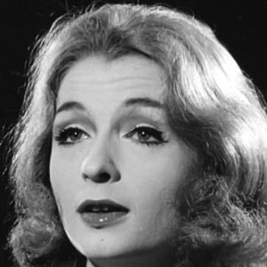 Carrie Nye - Parents, Networth, Bio, Birthdate, Family Wiki & More