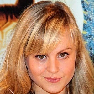Tina O'Brien Biography