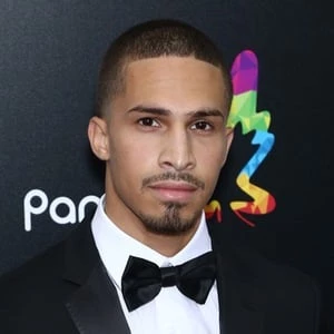 Zachary Ochoa Biography