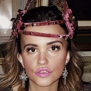 Carolina Ogliaro - Birthplace, Bio, Wiki, Birthday, Family, Networth & More