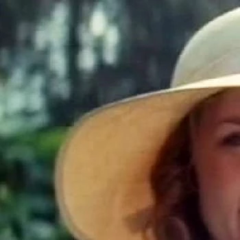 Oksana Fomichyova - Income, Birthday, Family, Bio, Networth & More