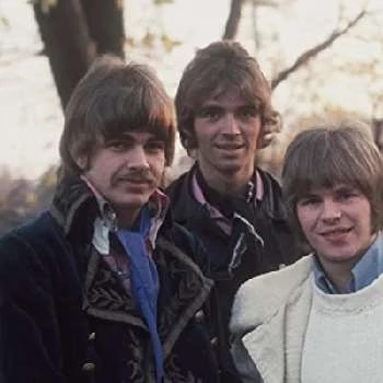 Ola & The Janglers - Age, Bio, Birthdate, Family, Networth & More