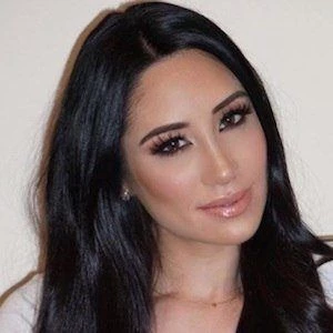 Christina Oliva - Networth, Bio, Birthdate, Age, Family & More