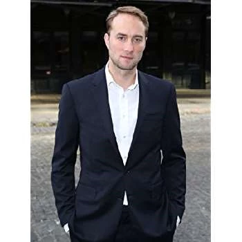 Oliver Chris Biography