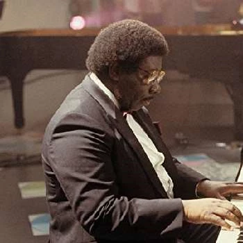 Oliver Jones - Profession, Biography, Birthdate, Family, Wiki & More