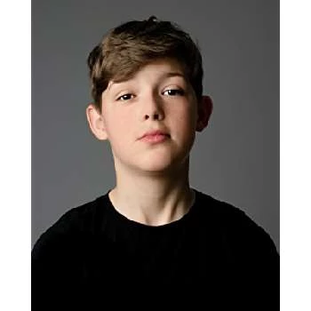 Oliver Savell - Age, Bio, Birthdate, Family, Networth & More