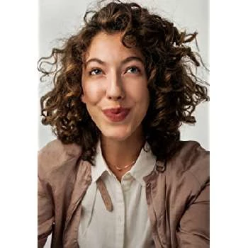 Olivia Berris - Age, Bio, Birthdate, Family, Networth & More