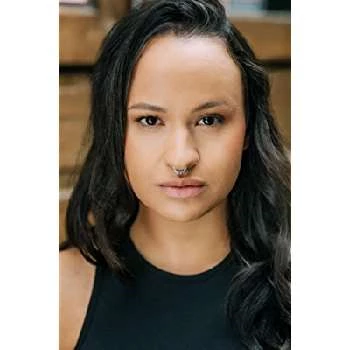 Olivia Lucas - Age, Bio, Birthdate, Family, Networth & More