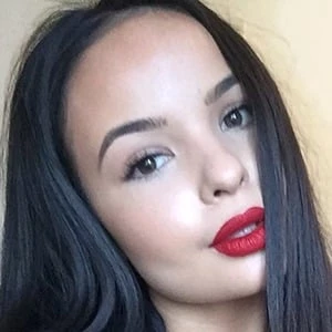 Zeliha Osman - Age, WIki, Birthday, Family, Networth & More