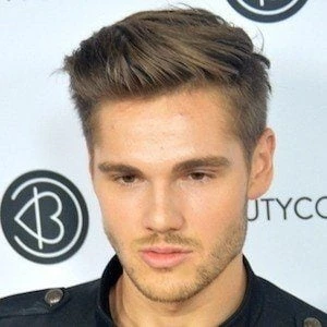 Janis Ostojic - Birthplace, Bio, Wiki, Birthday, Family, Networth & More