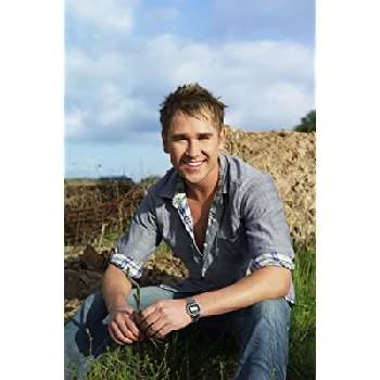 Overtone - Age, Bio, Birthdate, Family, Networth & More