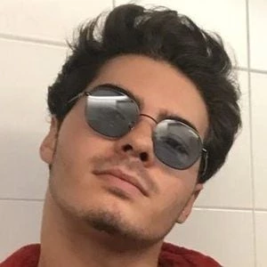 Jesús Oviedo - Age, Height, Birthdate, Family, Wiki & More