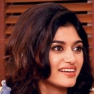 Oviya - Height, Bio, Wiki, Family, Birthplace, Networth & More