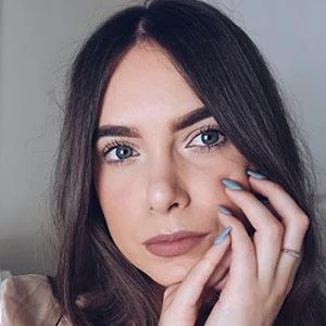 Amy Rebecca Owen - Age, Bio, Birthdate, Family, Networth & More