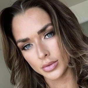Kelsey Owens Biography