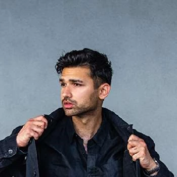 Oz Malik - Age, Bio, Birthdate, Family, Networth & More