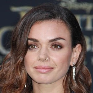 Chloe Pacey - Networth, Biography, Birthdate, Family & More