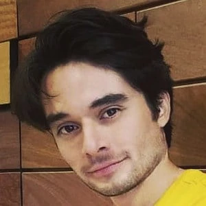 Dr. Miguel Padilla - Biography, Birthdate, Family, Networth & More