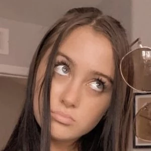 Savannah Marie - Wiki, Family, Bio, Birthdate, Networth & More