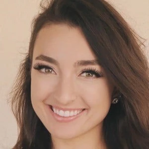 Nicole May Palmiotto - Wiki, Bio, Networth, Birthdate, Family & More