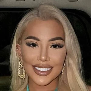 Stephanie Palomares Biography