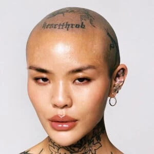 Mei Pang Biography