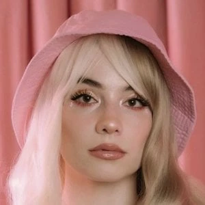 Cindy Paola Biography