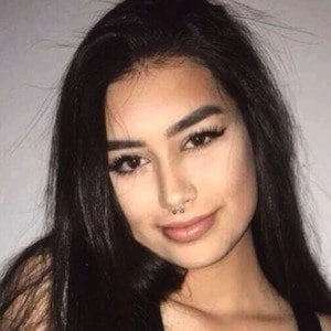 Emma Papatzanaki - Age, Bio, Birthdate, Family, Networth & More