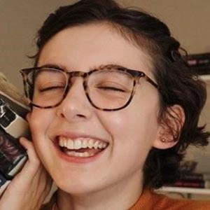 Paperbackdreams - Networth, Bio,Birthdate, Family, Wiki & More