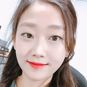 Daham Park - Family, Bio, Birthdate,Age, Networth , Wiki& More