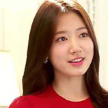 Park Shin-Hye - Age, Wiki, Birthdate, Bio, Networth, Family & More