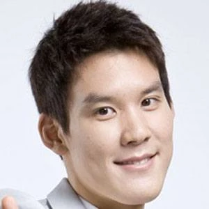 Park Tae-Hwan - Networth, Bio, Wiki, Family, Birthday, Networth & More