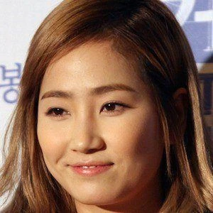 Yenny Park Biography