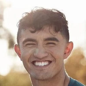 Alex Parra - Networth, Bio, Birthdate, Age, Family & More