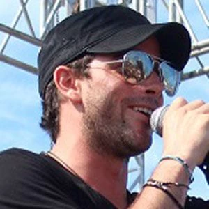 Mane de la Parra - Wiki, Bio, Networth, Birthdate, Family & More