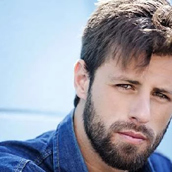 Pash Julian - Age, Bio, Birthdate, Family, Networth & More