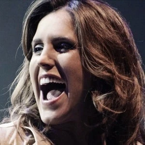 Soledad Pastorutti - Wiki, Bio, Birthdate, Networth, Family & More