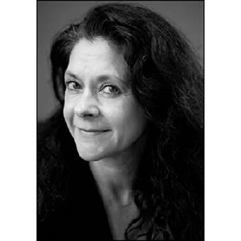 Patricia Martinelli Biography