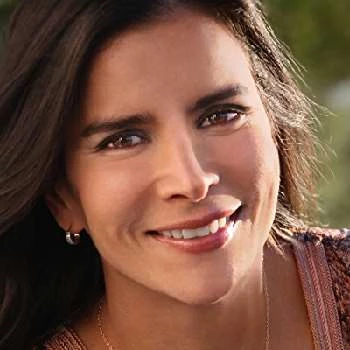 Patricia Velasquez - Family, Bio, Wiki, Dat of Birth, Networth & More