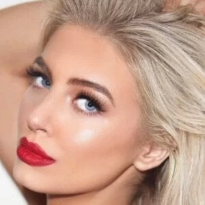 Anna Celia Paul - Parents, Networth, Bio, Birthdate, Family Wiki & More