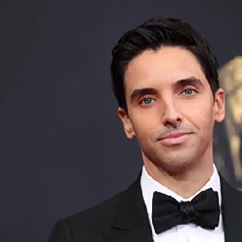 Paul W. Downs - Age, Height, Birthdate, Family, Wiki & More