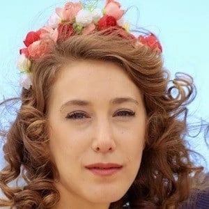 Ana Pauls - Age, Height, Birthdate, Bio, Family, Networth & More