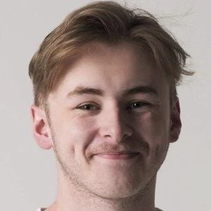 Blake Pavey Biography