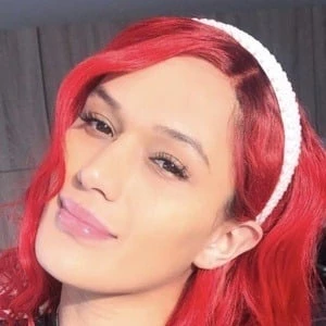 Kaea Pearce Biography