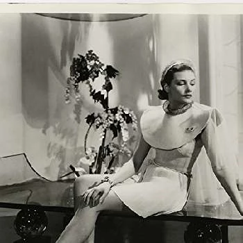 Pearl Argyle Biography