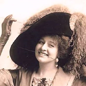 Pearl Sindelar - Age, Height, Birthdate, Bio, Family, Networth & More