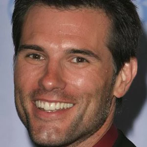 Austin Peck - Adderess, Bio, Birthdate, Family, Wiki & More