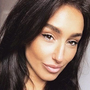 Abby Pell - Height, Bio, Wiki, Family, Birthplace, Networth & More