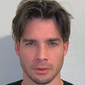 Héctor Peña Biography