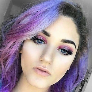 Sarah Peretz - Wiki, Bio, Birthdate, Networth, Family & More